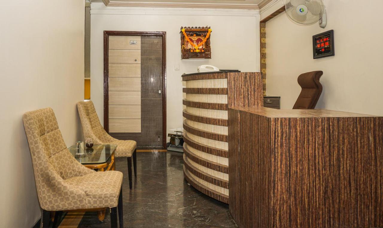 Treebo Jayratna Hotel 3*