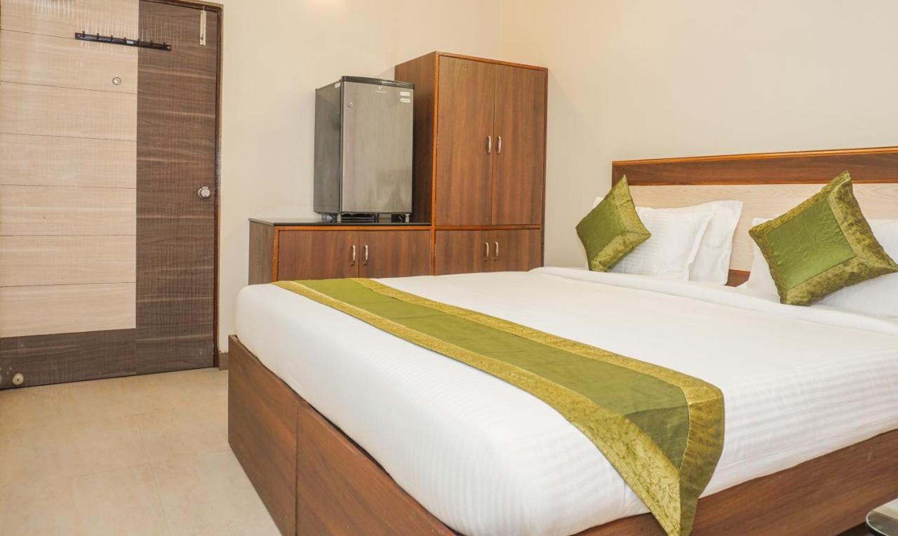 Treebo Jayratna Hotel Pune